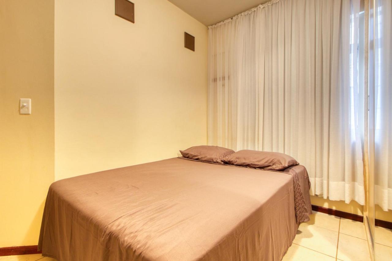Otimo Apartamento No Centro Mobiliado E Com Garagem Curitiba Exterior foto